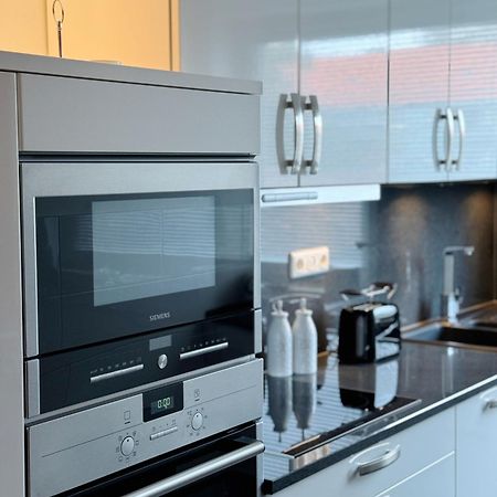 90M2 I Central I Netflix I Wifi I Free Parking I Lia Apartments هانوفر المظهر الخارجي الصورة