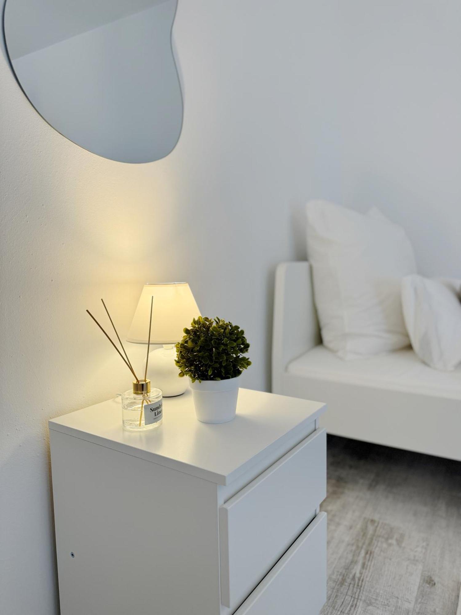 90M2 I Central I Netflix I Wifi I Free Parking I Lia Apartments هانوفر المظهر الخارجي الصورة