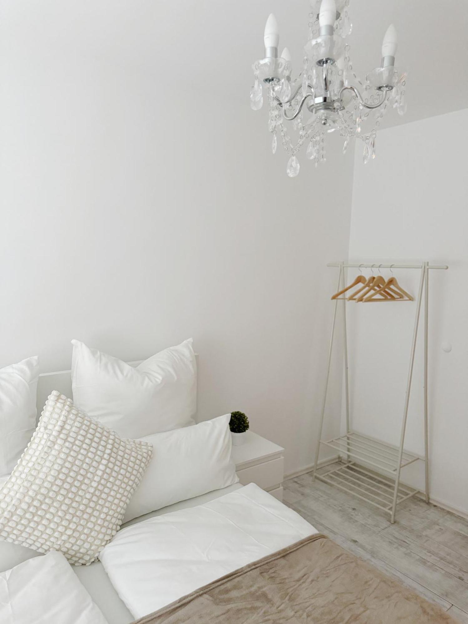 90M2 I Central I Netflix I Wifi I Free Parking I Lia Apartments هانوفر المظهر الخارجي الصورة